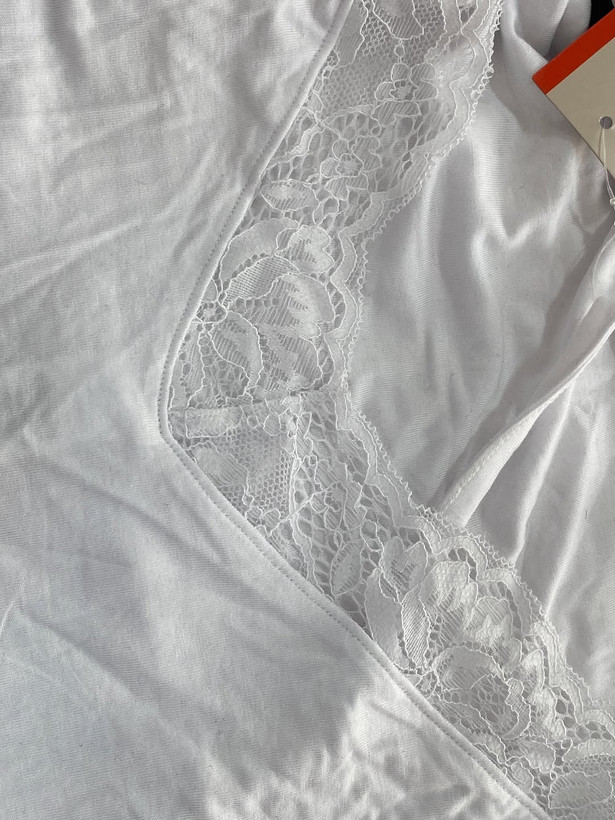 تاپ زنانه اسمارا یقه گیپور